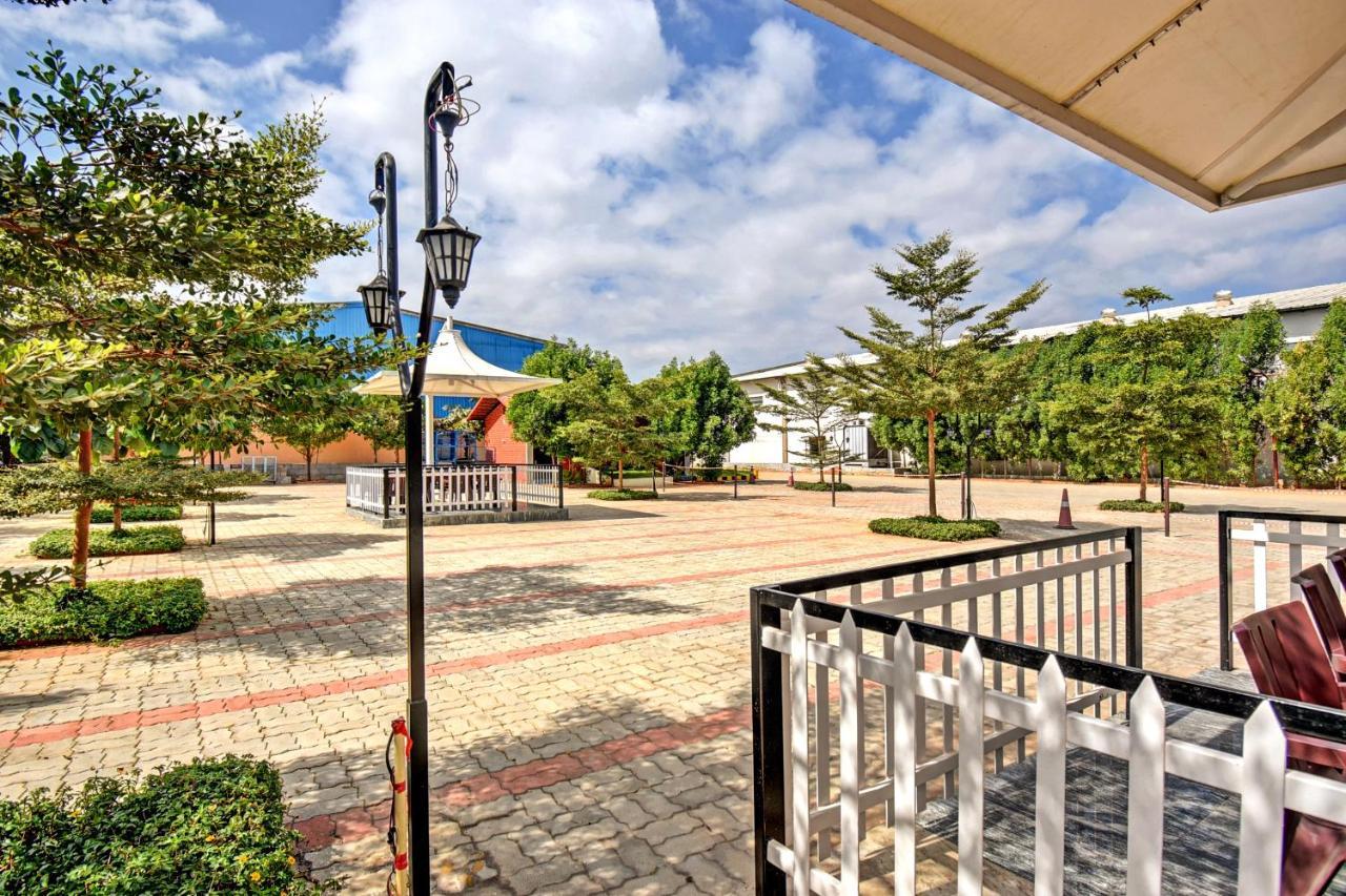 Rashi Comforts By Coastal Dine Hotel Dobbaspet Luaran gambar