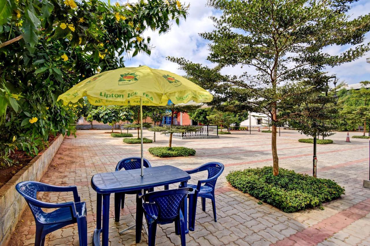 Rashi Comforts By Coastal Dine Hotel Dobbaspet Luaran gambar